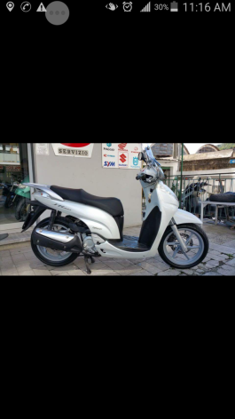 Can Honda sh 300 liquid cooled engine scooter travel 200km without any problems - 1