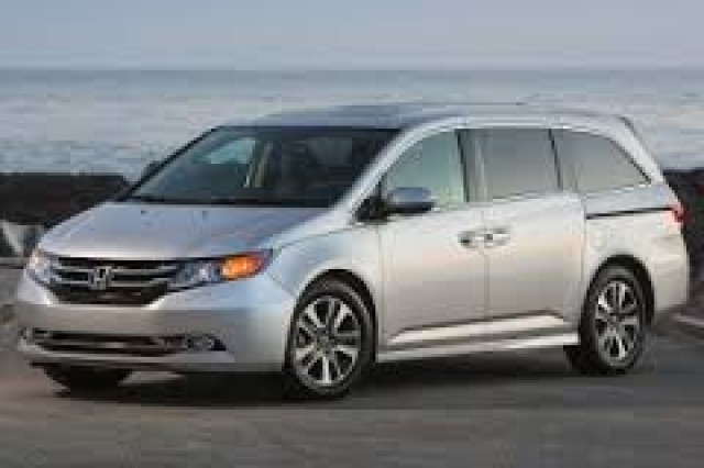 I would like to see what a 2015 Honda odyssey looks like please post a picture of It and some info