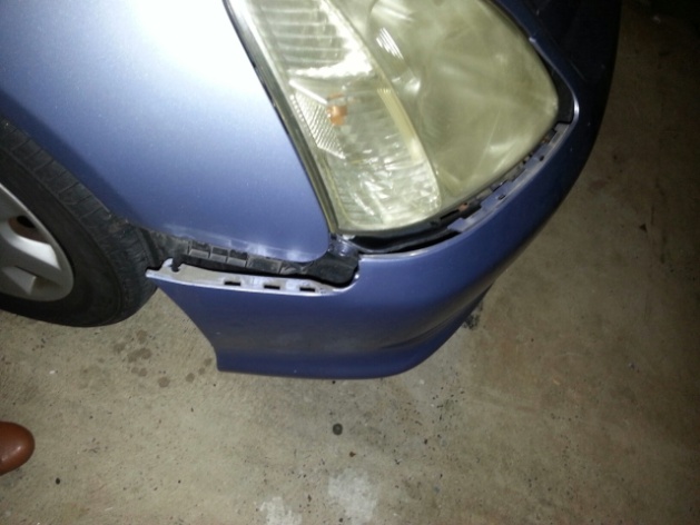 How to reattach the front bumper of a 2001 Honda Civic