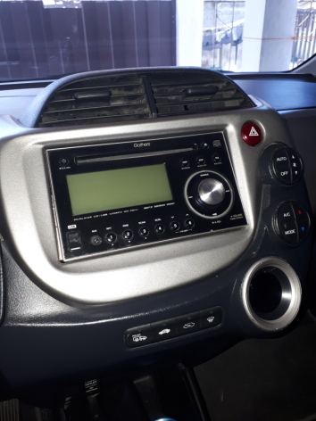 How do I remove this car stereo of mine in my 2013 Honda Fit - 1