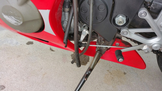 Honda CBR600F4i 2001 what are these cables for and why are there out - 1