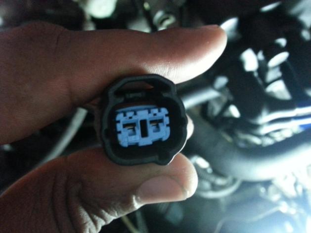 What is the name of this plug It s from a 2005 Honda accord I m trying to get a new one but I need the name - 1